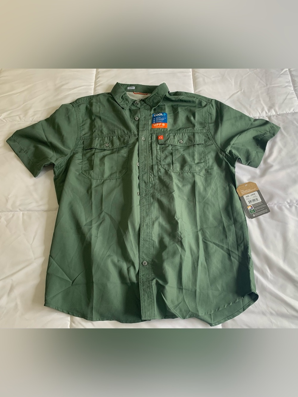 New THE AMERICAN OUTDOORSMAN button down T-shirt Size Large